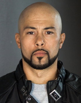 Gregory Gordon as Eddie