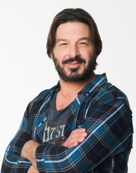 Damián de Santo as Miguel