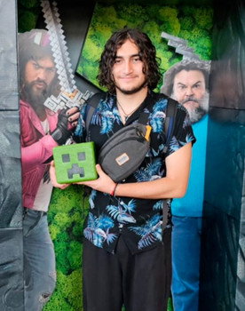 Tomas Maureira as Nameless Thief