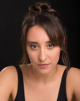 Candela Vera as Vera