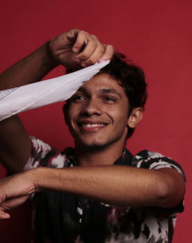 Lucas Hamdan as Luke