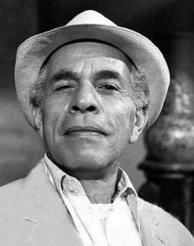 Arturo Calderón