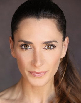 Rachael Holoway as Henry's Team