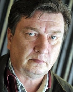 Aki Kaurismäki as 
