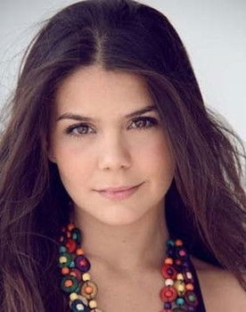 Nathália Limaverde as Camila Mourão