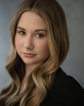 Ava Grace Cooper as Tessa