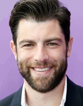 Max Greenfield