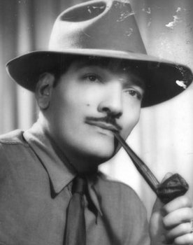 José Torvay as Vulture