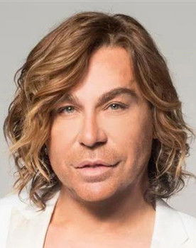 Tryfonas Samaras as Nikos