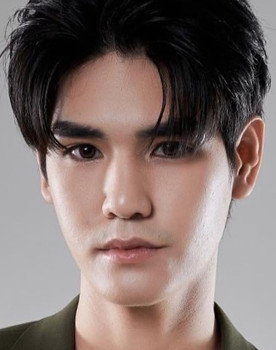 Thanat Wanattapong as 