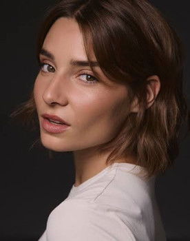 Julia Martínez as