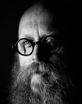 Carsten Norton as 