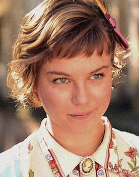 Alma García as Lila