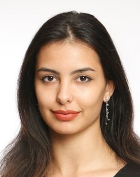 Ezgi Yaren Karademir as Hazel