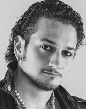 Ande Braun as Guitar