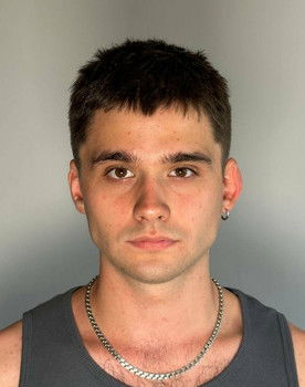 Danila Potapov as Sasha