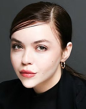 Jade Sakori as Dana Hershko