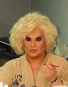 Zize Dupanier as Self