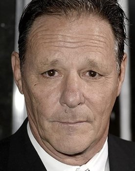 Chris Mulkey as Matt