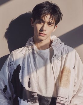 Song Weilong as Jiang Hai