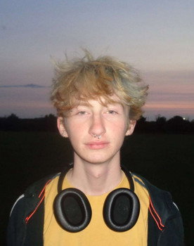 Seth Bryans as Kent