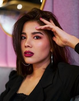 Myat Noe Aye as 
