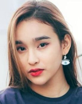 Creamy Ploypapas Isarapongporn as Hana