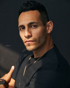 Johnny Rey Diaz as Slick