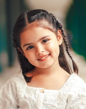 Sienna Stevens as Young Ruth