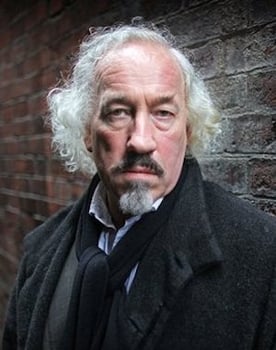 Simon Callow