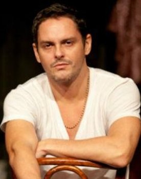 Daniel Marinho as Leonildo Barroso / Barroso