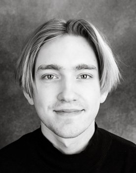 Egon Ebbersten as Kevin