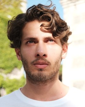 Atlas Önel as Ersin Bıçakçı