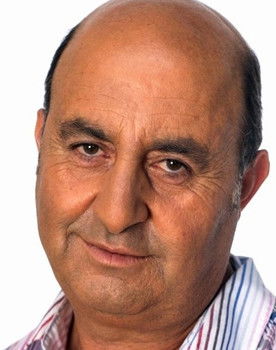 Richard Taxy as Urbain