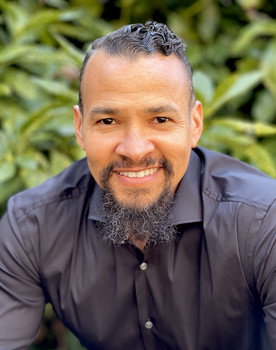 Wendell Lee Mitchell as Briggs