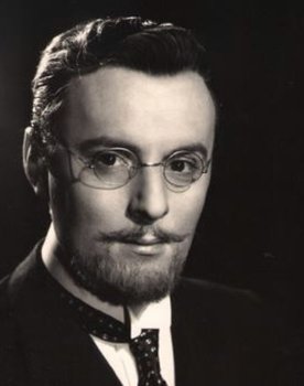 Manolo Fábregas as 