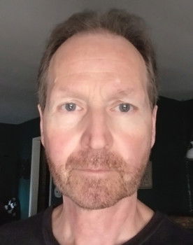 Glenn Berggoetz as The Psychologist