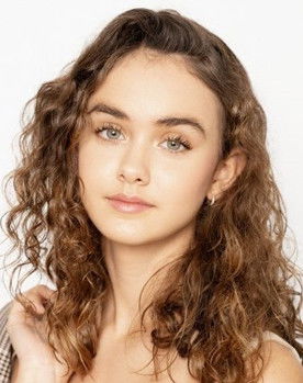 Ania Guijarro as Olivia