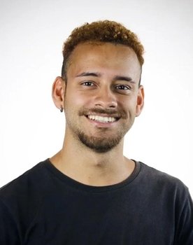 Ícaro Matheus as Caio