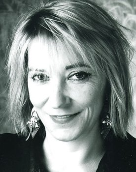 Helle Ryslinge as Angry lady