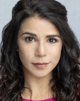 Vanessa Tamayo as Catalina