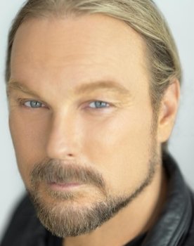 Ron Kari as Mr. Blue