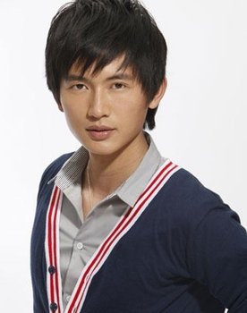 Gao Qilun as Jiang