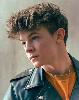 Oakes Fegley as Jeffrey