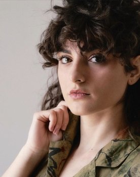 Francesca Luna Barone as La ragazza nello specchio