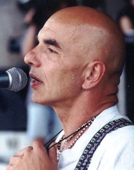 Slamovits István as Himself