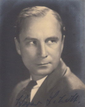 Werner Schott as Saint-Just