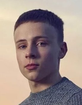 Sam Hall as Samson Dingle