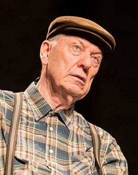 Gerd Dudenhöffer as Heinz Becker