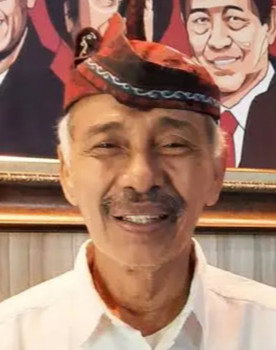 Cak Kartolo as Pak Bandi